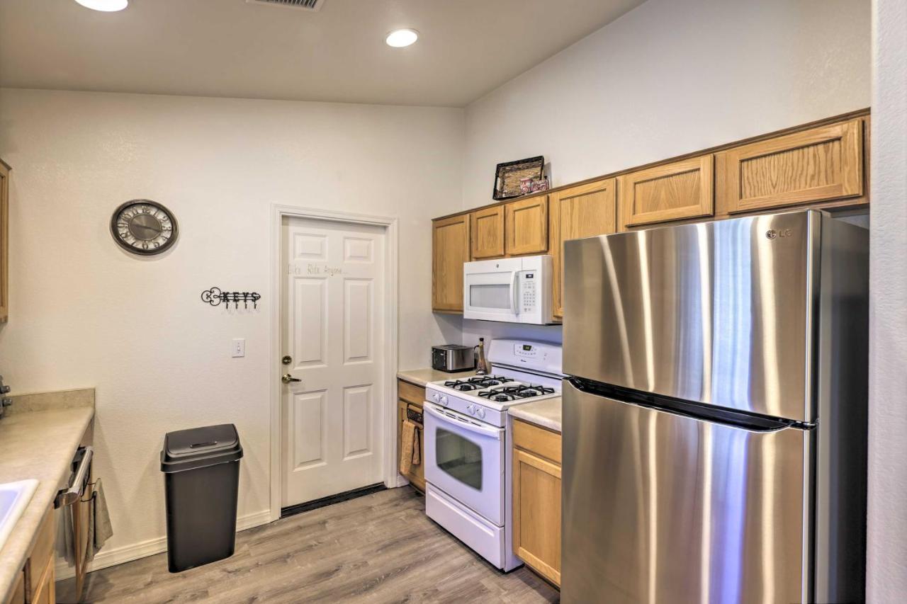 Kid-Friendly Kingman Home Near Parks And Dining Esterno foto