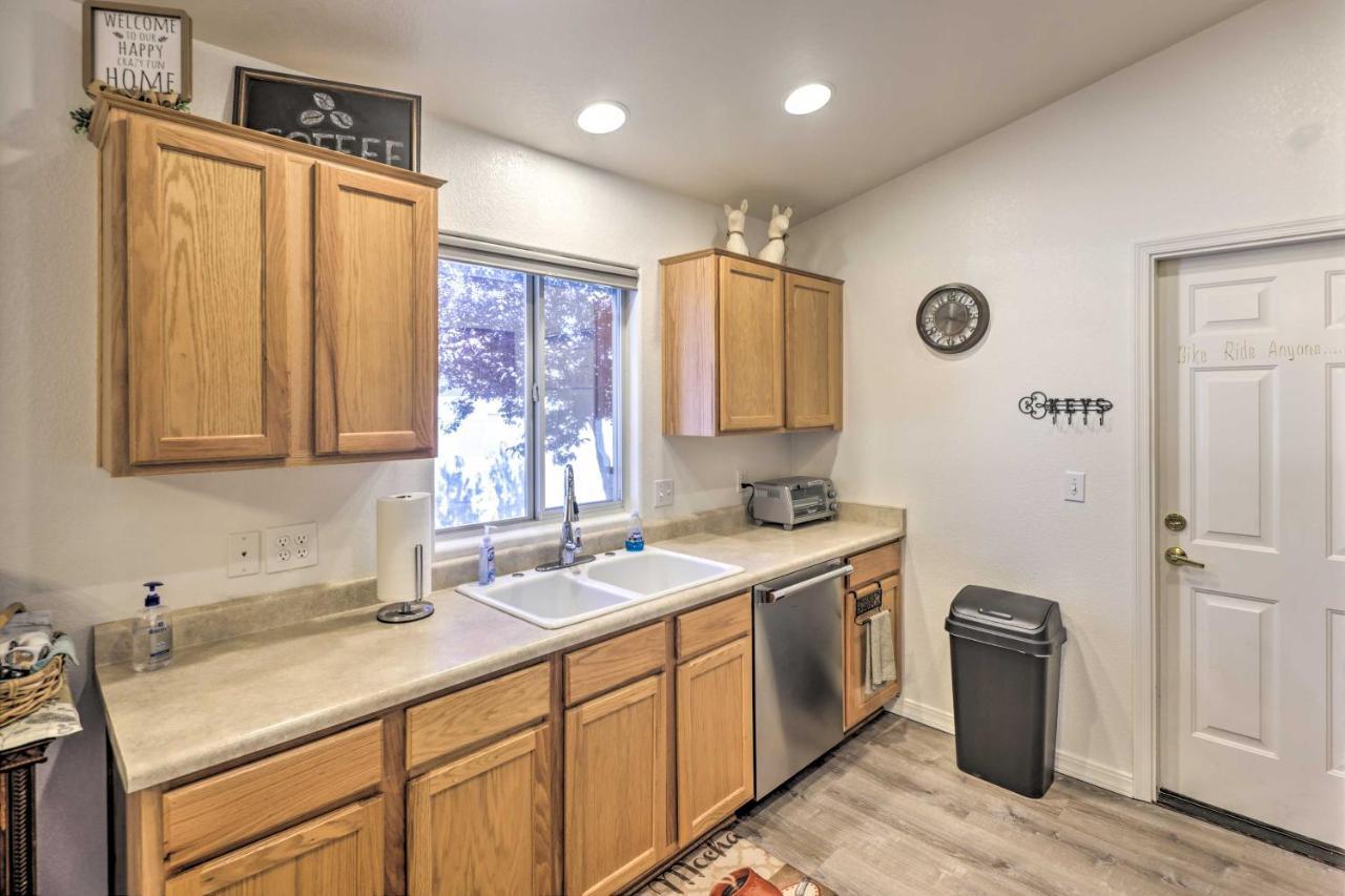 Kid-Friendly Kingman Home Near Parks And Dining Esterno foto